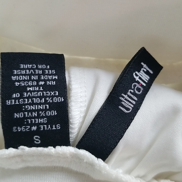 White skirt sz sm - Picture 4 of 4